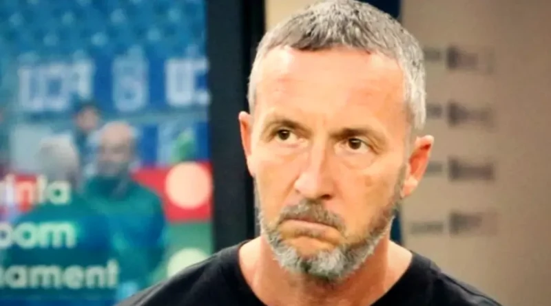 Mihai Stoica, accident în Capitală. Mașina sa a fost distrusă